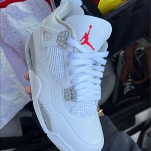 Jordan 4 Oreo deadstock